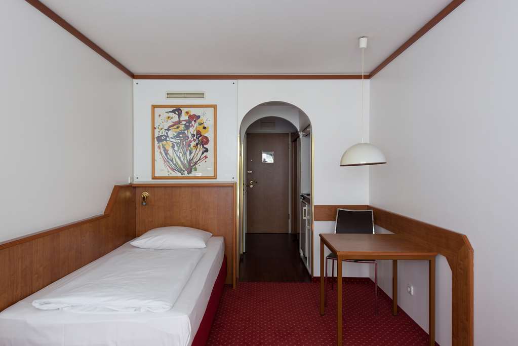 Living Hotel Nurnberg Екстериор снимка